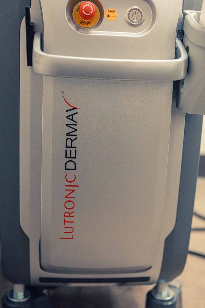 DermaV laser device